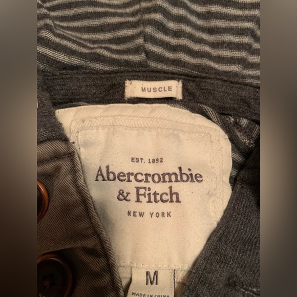 -Abercrombie hood * - Picture 3 of 5